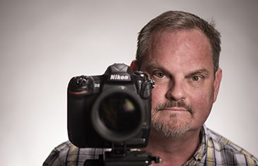 Valencia’s staff photographer is hanging up his camera after 27 years at the College.